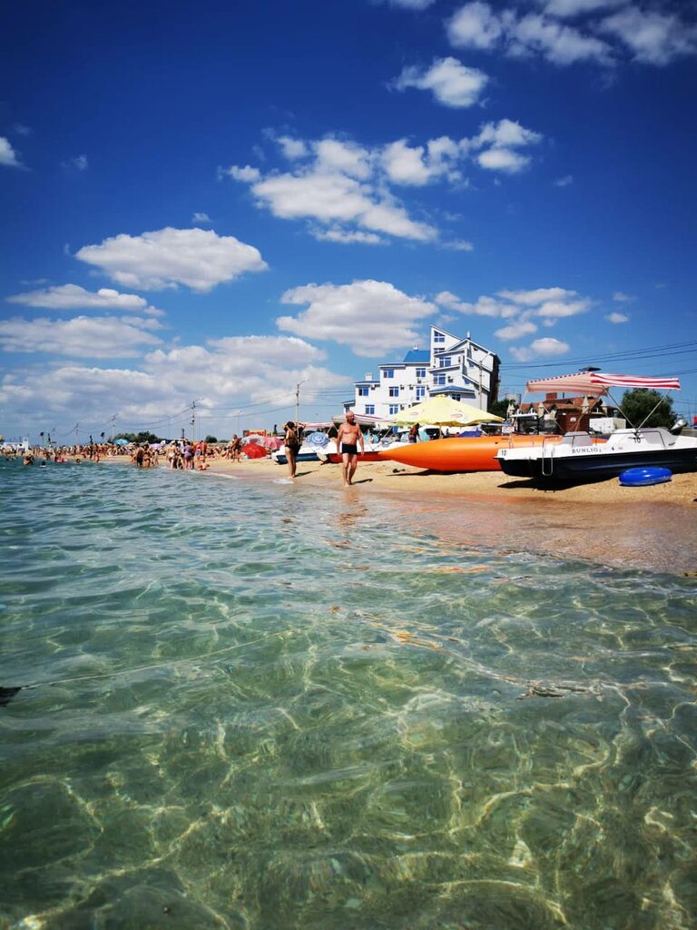 Море и пляж в Приморском
